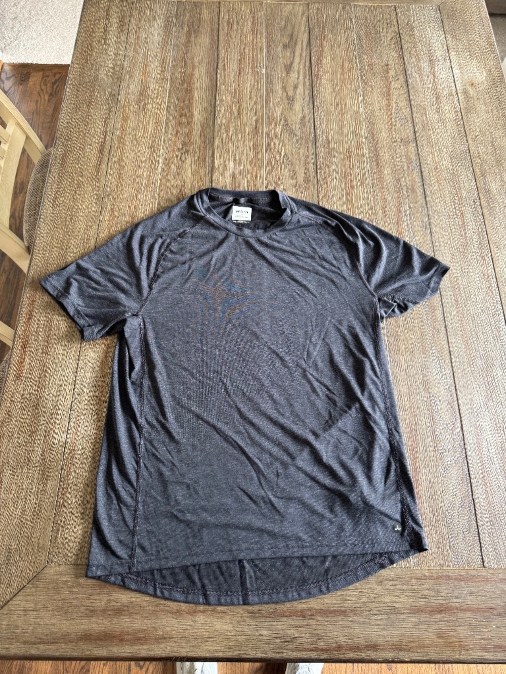 prAna Men’s Medium Dark Charcoal Performance Crewneck Shirt